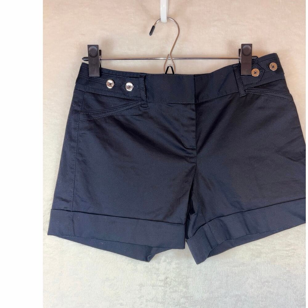 White House, black market black shorts